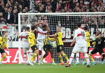 video Highlight : Stuttgart 3 - 3 Dortmund (Bundesliga)