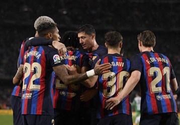 video Highlight : Barcelona 4 - 0 Real Betis (La Liga)