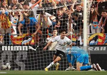 video Highlight : Valencia 1 - 0 Real Madrid (La Liga)